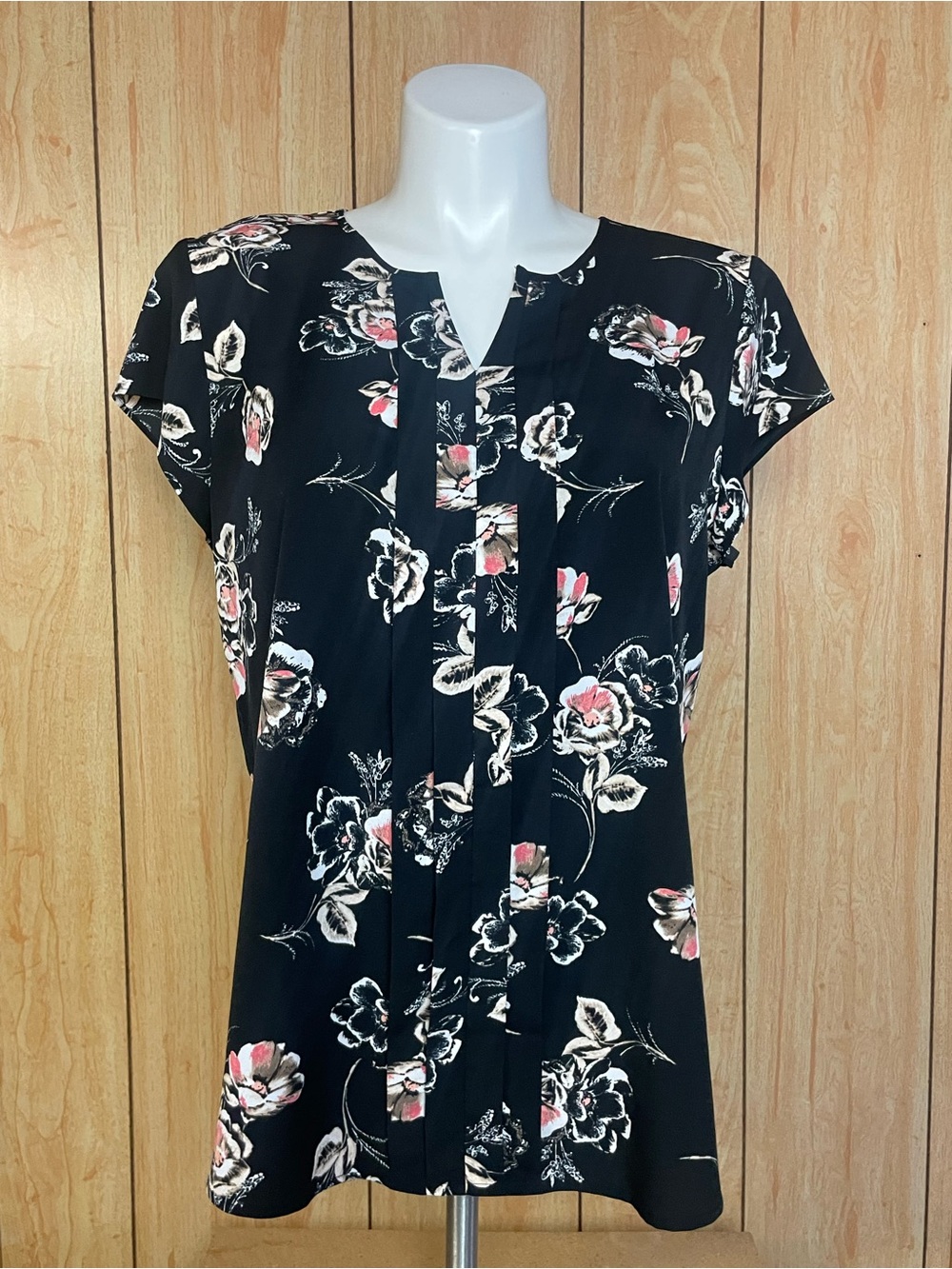 Croft & Barrow Black Floral Split-Neck Cap Sleeve Blouse SZ - XXL